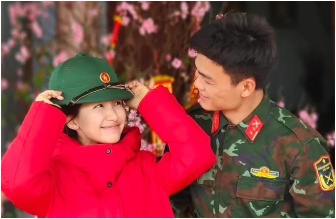 Hòa Minzy tiết lộ chuyện đặc biệt với mẹ chồng: Ai cũng rần rần khen nữ ca sĩ, giỏi quá chừng