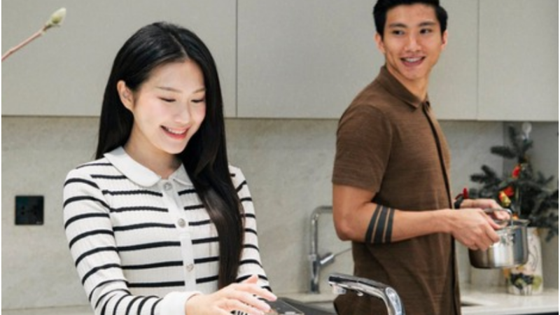 Nhiều người bênh vực Đoàn Văn Hậu vụ nhắn tin với gái lạ qua mặt vợ: “Đàn ông chúng tôi phải thế nó mới men”