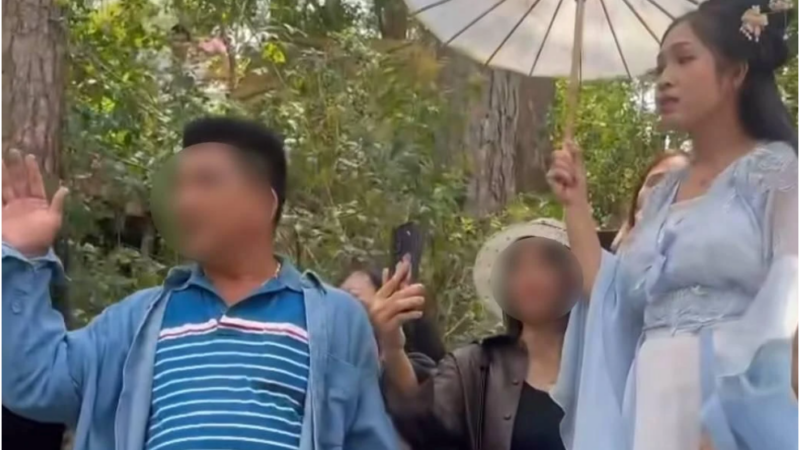 Cô Long lên tiếng xin lỗi, bất ngờ nhận sai thuộc về mình: “Hứa sẽ tiếp khách chu đáo hơn”