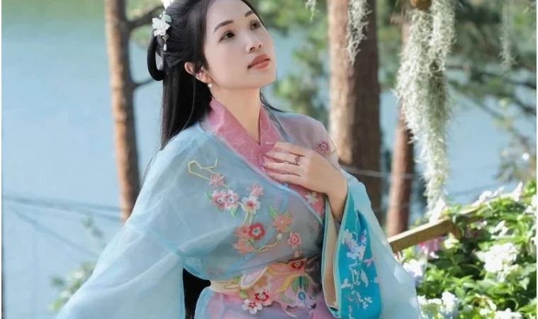 Rõ quá khứ của cô Long Đà Lạt: Từng ít nói, sống nội tâm, chị tiết lộ nhiều thứ còn bất ngờ hơn nữa