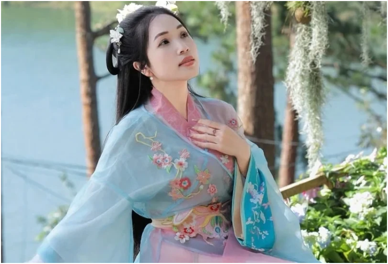 Rõ quá khứ của cô Long Đà Lạt: Từng ít nói, sống nội tâm, chị tiết lộ nhiều thứ còn bất ngờ hơn nữa