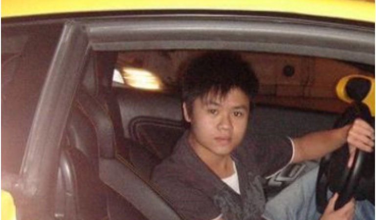 Hé lộ thân thế của con trai đại gia đứng sau cụm 18 sân pickleball sang chảnh ở TP.HCM? Là ai mà ghê thế?