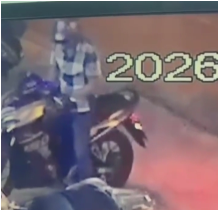 Khẩn: Công an truy tìm người đàn ông nghi chiếm giữ 128 triệu đồng tại trụ ATM