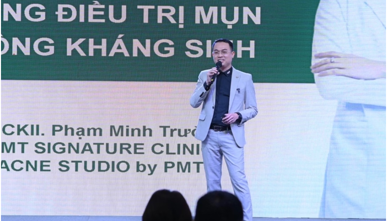 Rõ chân dung người đã t:ố ca sĩ Trung Quân Idol: Là bác sĩ nổi tiếng bên nghành thẩm mỹ, không phải dạng vừa