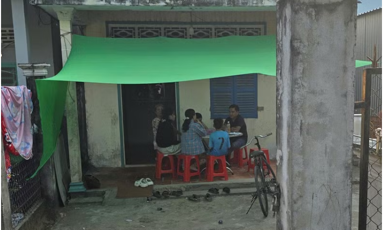 Vụ trẻ đá bóng lăn ra đường gây t:ai n:ạn ch:e::t người: Gia đình n:ạn nh::ân lên tiếng