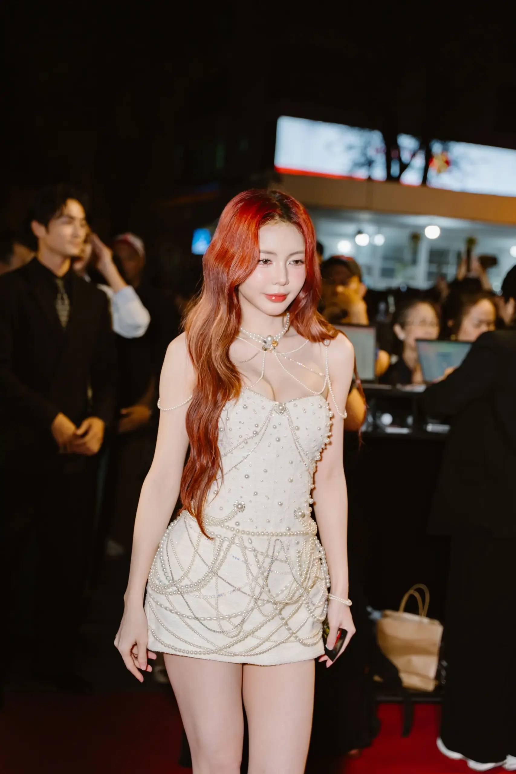 Mỹ nhân Việt từng được ví như Đàm Tùng Vận giờ lộ gương mặt “đơ cứng” khó nhận ra, dân mạng đồng loạt kêu cứu: Càng sửa càng biến dạng!