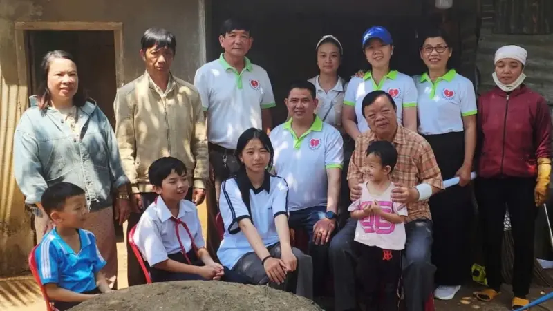 Vụ bé gái 16 tuổi nuôi 3 em ở Lâm Đồng: Lộ rõ mục đích sử dụng và người đứng ra quản lý số tiền khiến ai cũng chú ý!