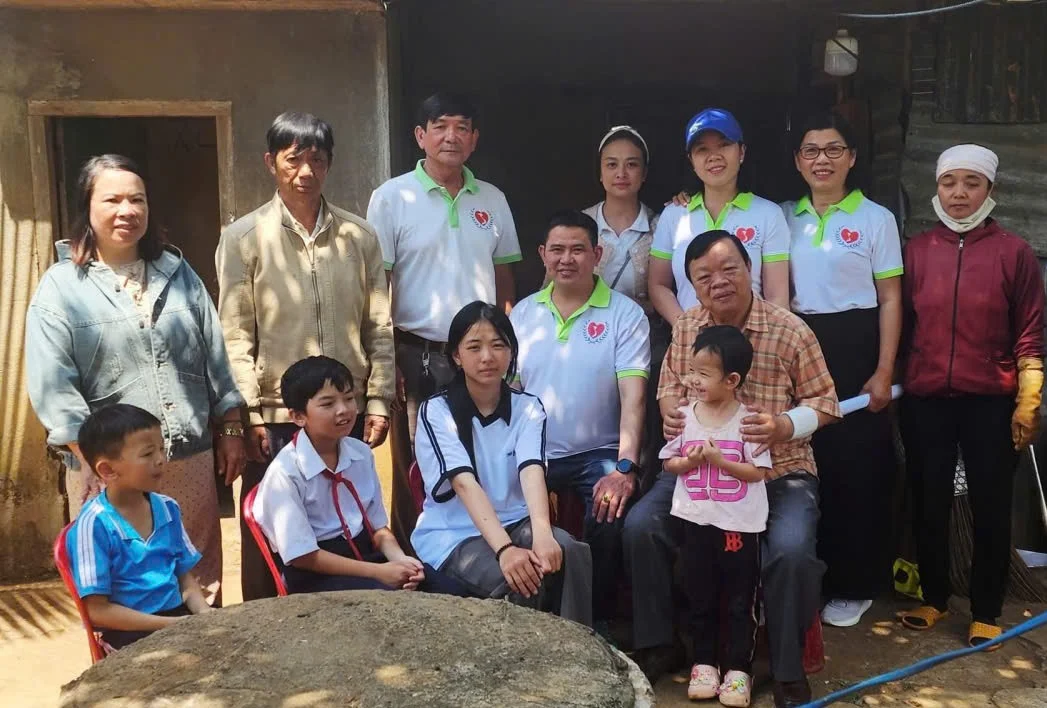 Vụ bé gái 16 tuổi nuôi 3 em ở Lâm Đồng: Lộ rõ mục đích sử dụng và người đứng ra quản lý số tiền khiến ai cũng chú ý!